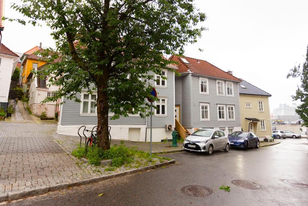 New! Modern Apartment In Historic Area Of Bergen! Zewnętrze zdjęcie