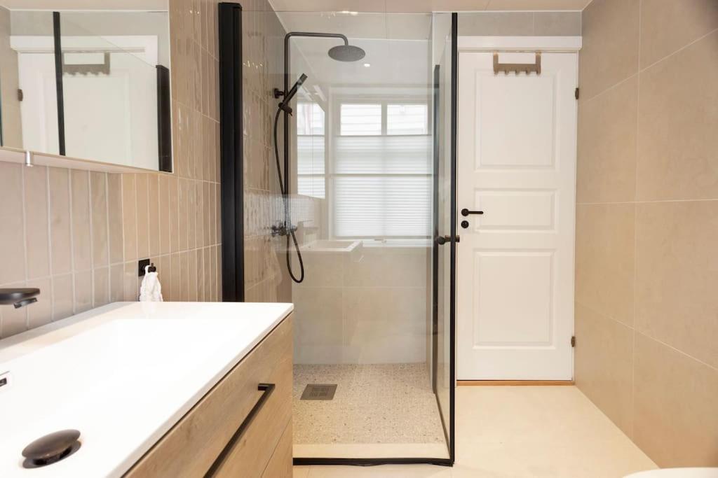 New! Modern Apartment In Historic Area Of Bergen! Zewnętrze zdjęcie
